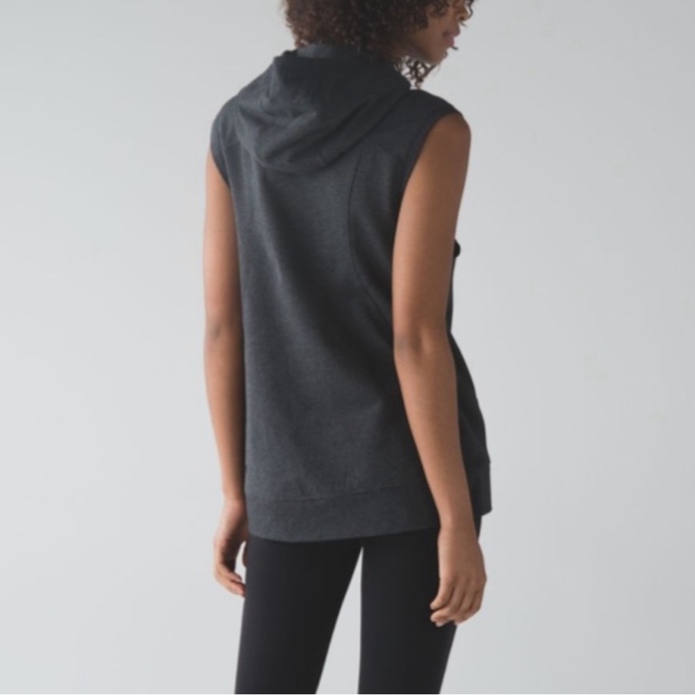 Lululemon Blissed Out Sleeveless Hoodie Heathered Black/Gray Sz 4! - Picture 2 of 10